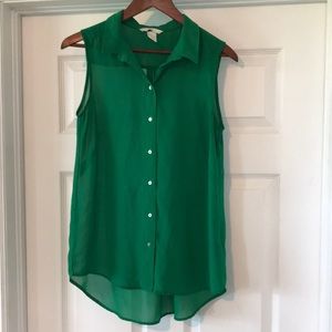 Sheer emerald green sleeveless blouse